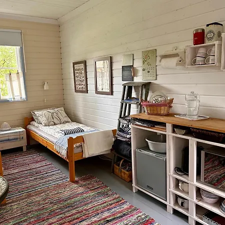 לינה וארוחת בוקר Savikulma Mynamaki