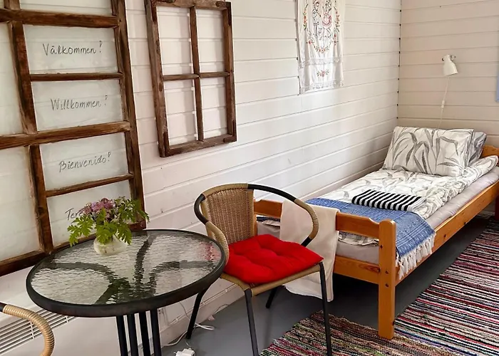 Savikulma فندق مبيت وإفطار Mynamaki